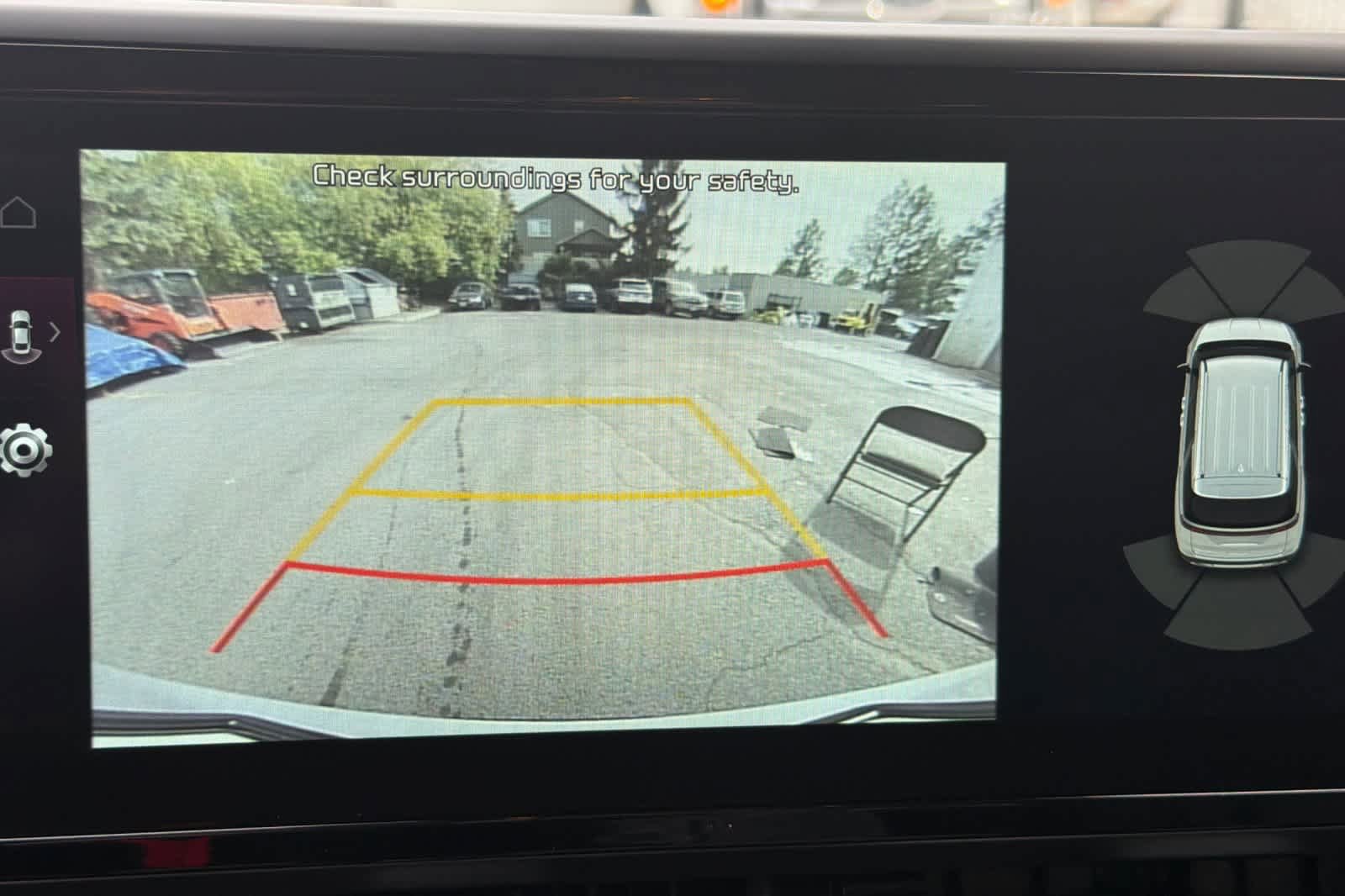 Used 2024 Kia Carnival EX FWD image 22