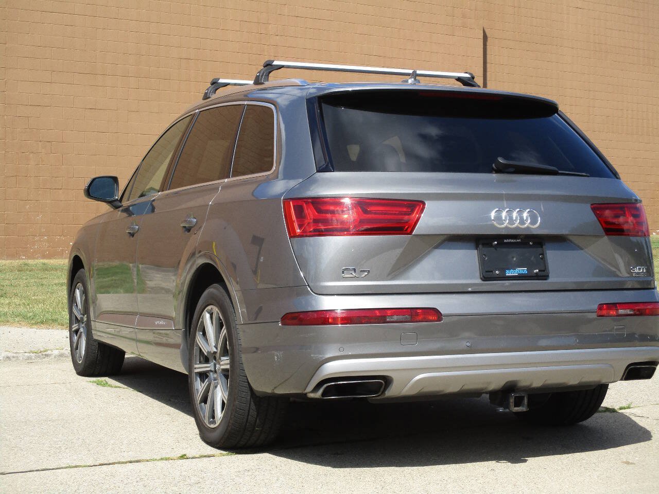 Used 2017 Audi Q7 3.0T Prestige AWD/4WD image 38