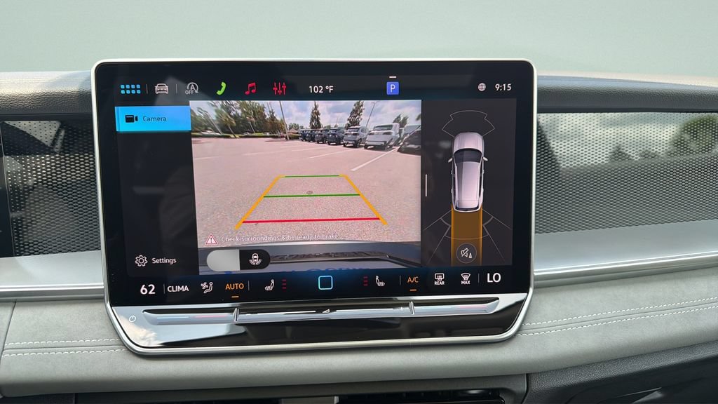 New 2026 Volkswagen Tiguan SE FWD image 13