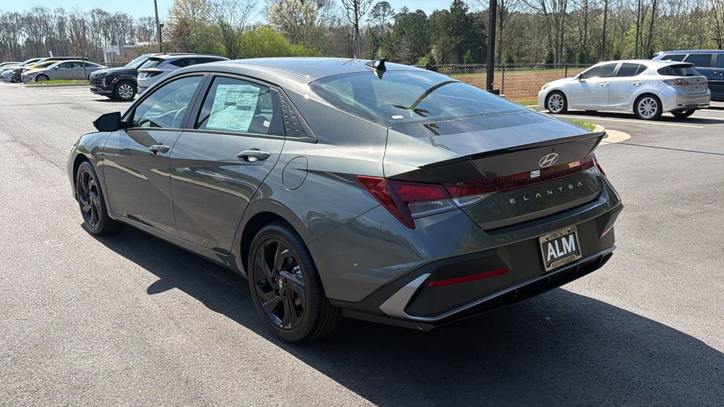 New 2026 Hyundai Elantra Sport image 7
