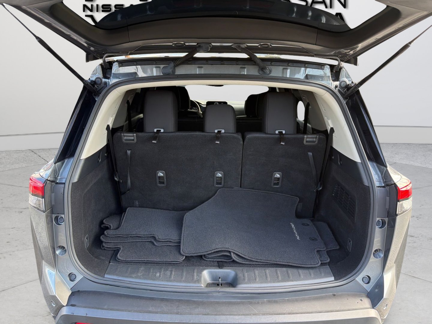 Certified 2023 Nissan Pathfinder S FWD image 30