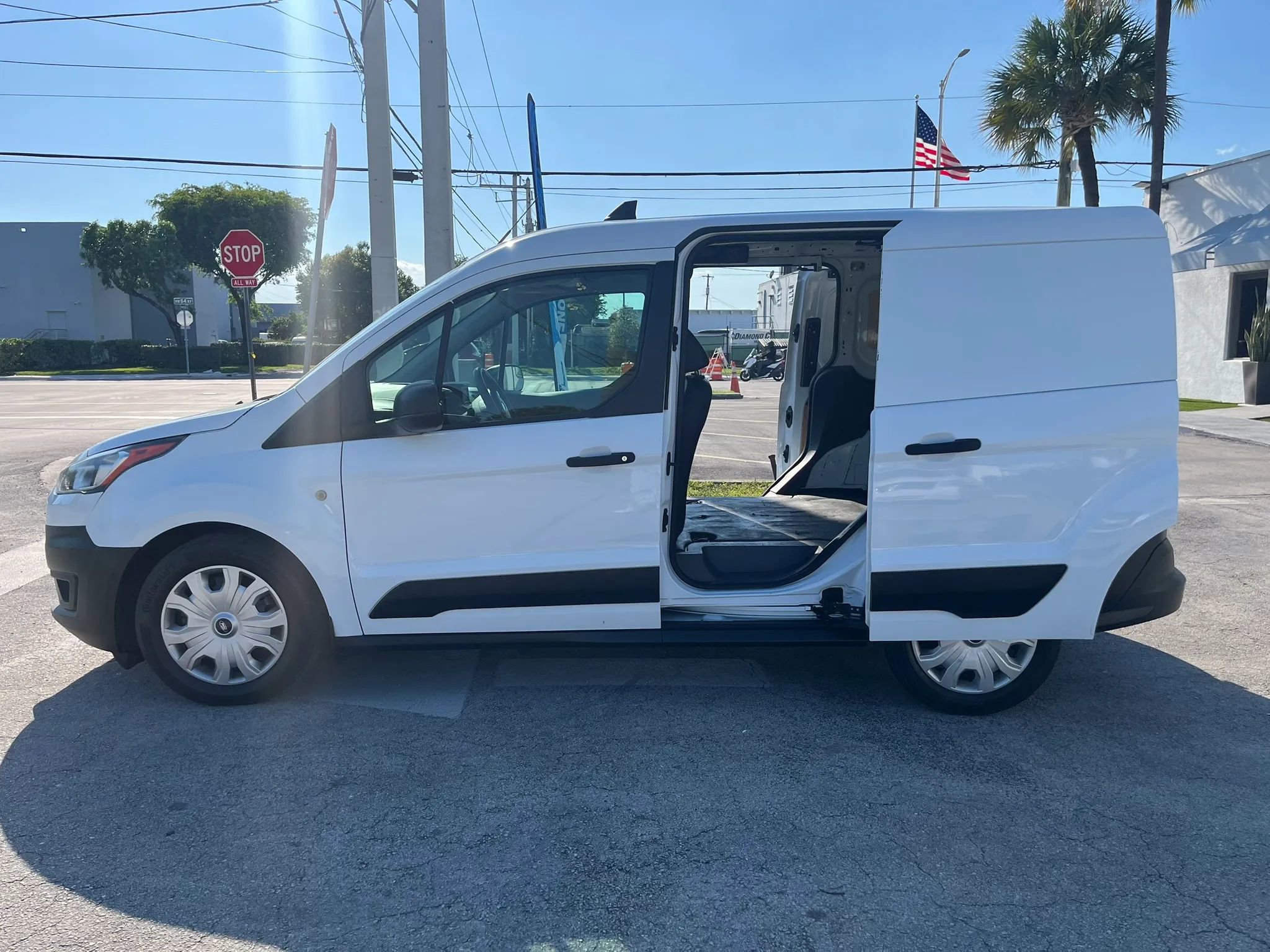 Used 2019 Ford Transit Connect XL image 14