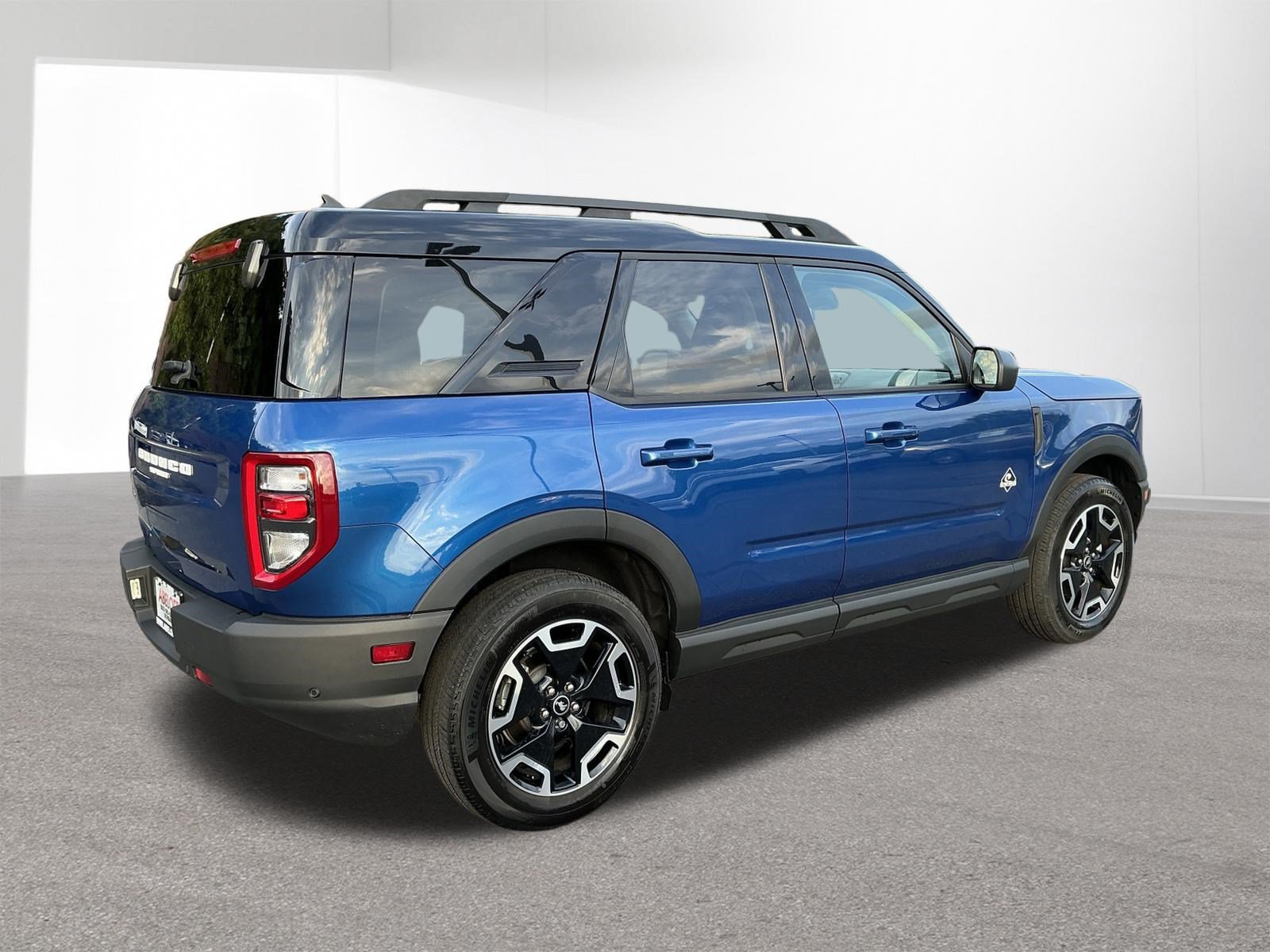 Used 2024 Ford Bronco Sport Outer Banks w/ Tech Package AWD/4WD image 3