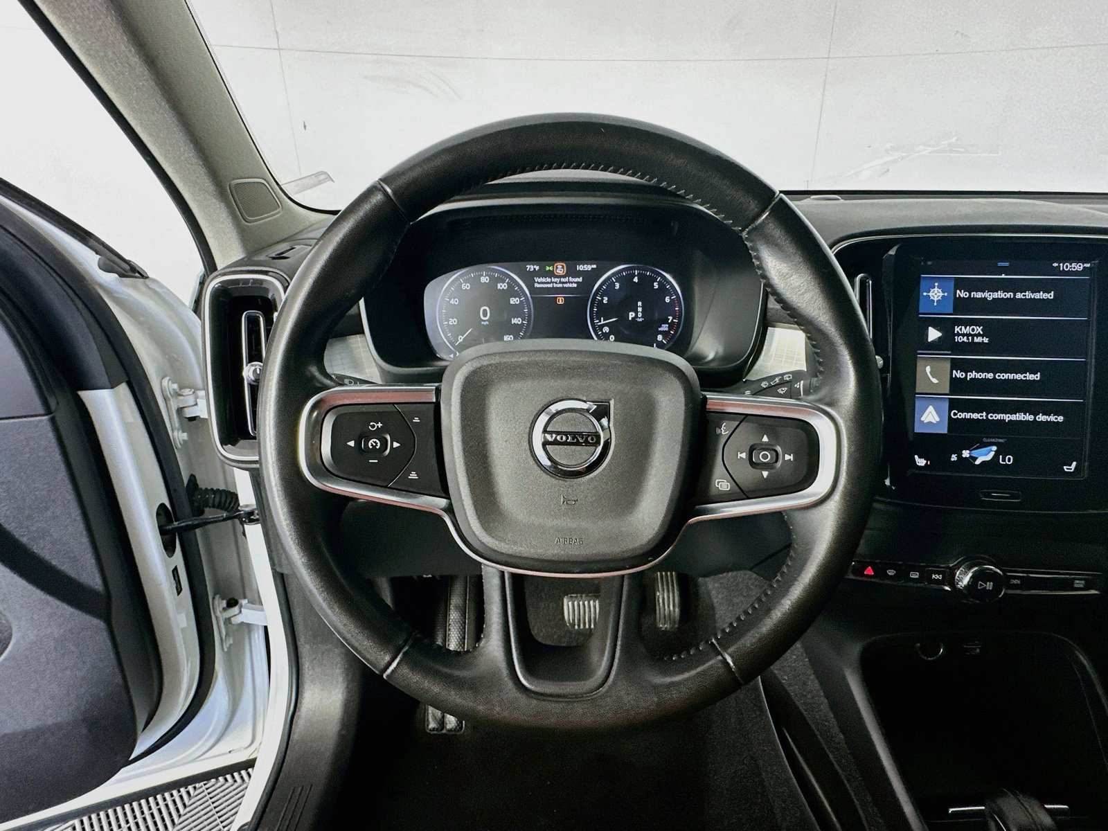 Used 2020 Volvo XC40 T5 Momentum AWD/4WD image 11