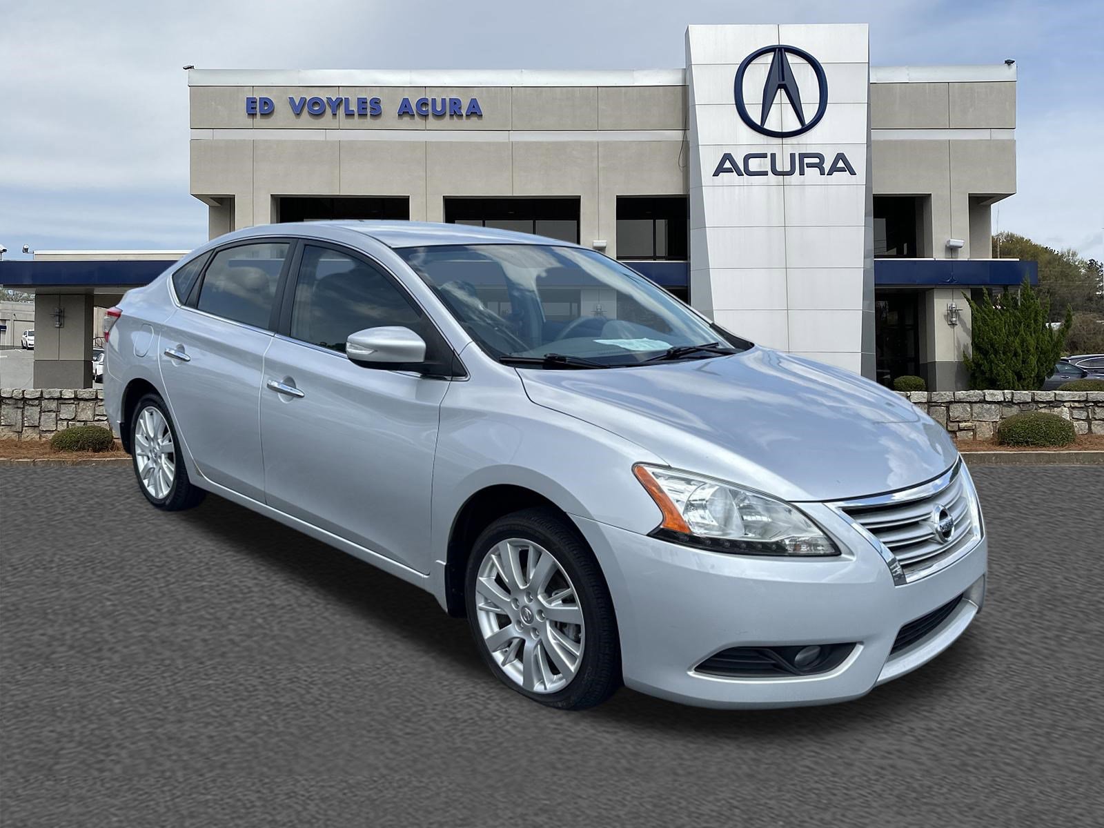 Used 2013 Nissan Sentra SL w/ Leather Pkg FWD image 3