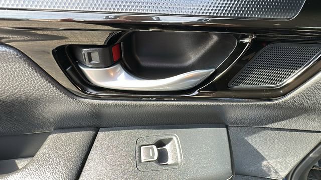 Used 2024 Honda CR-V Sport Touring image 32