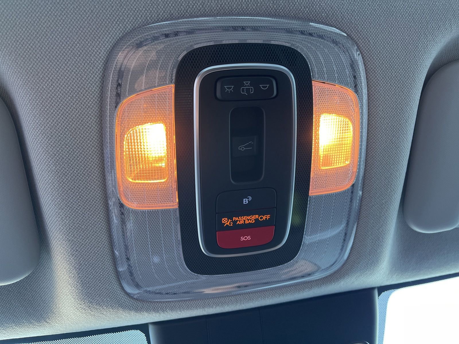 Certified 2025 Hyundai Elantra Limited image 35