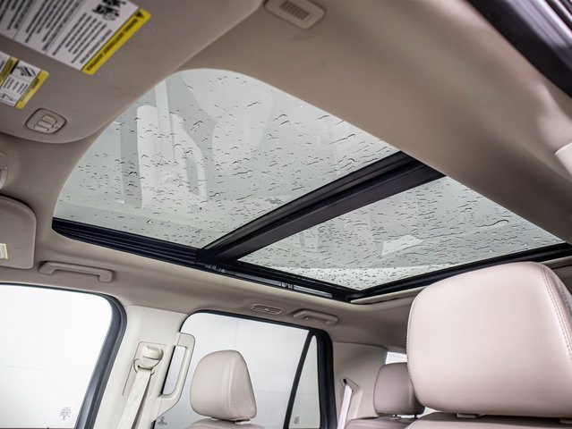 Used 2023 Ford Expedition Limited image 17