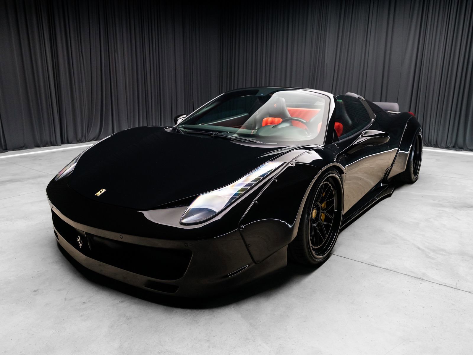 Used 2013 Ferrari 458 Spider RWD image 13