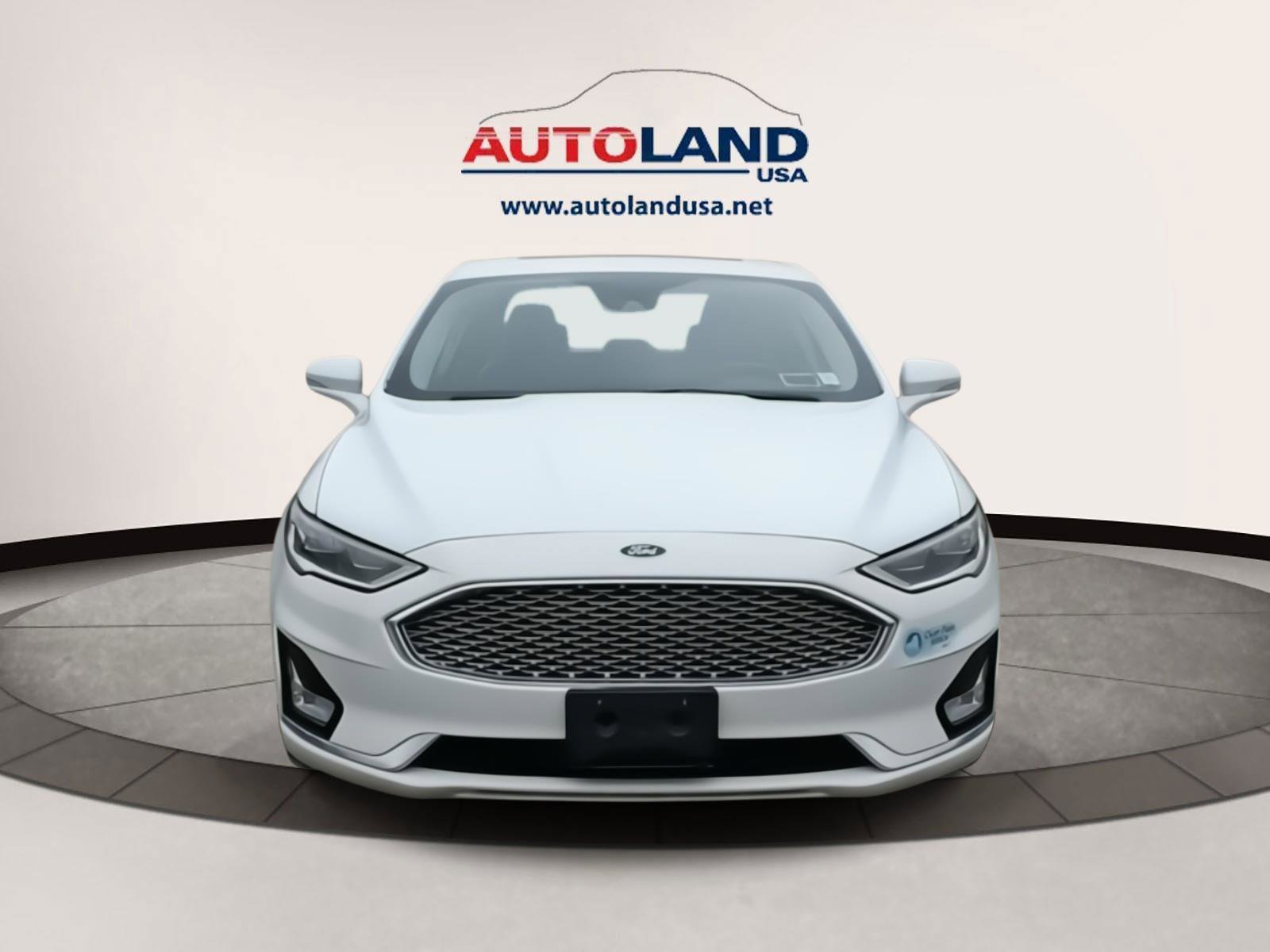 Used 2020 Ford Fusion Energi Titanium FWD image 2