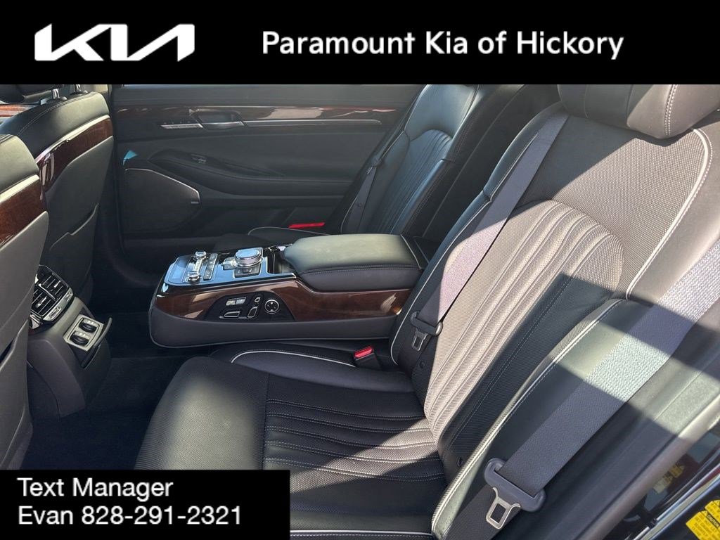 Used 2017 Genesis G90 5.0 Ultimate image 17