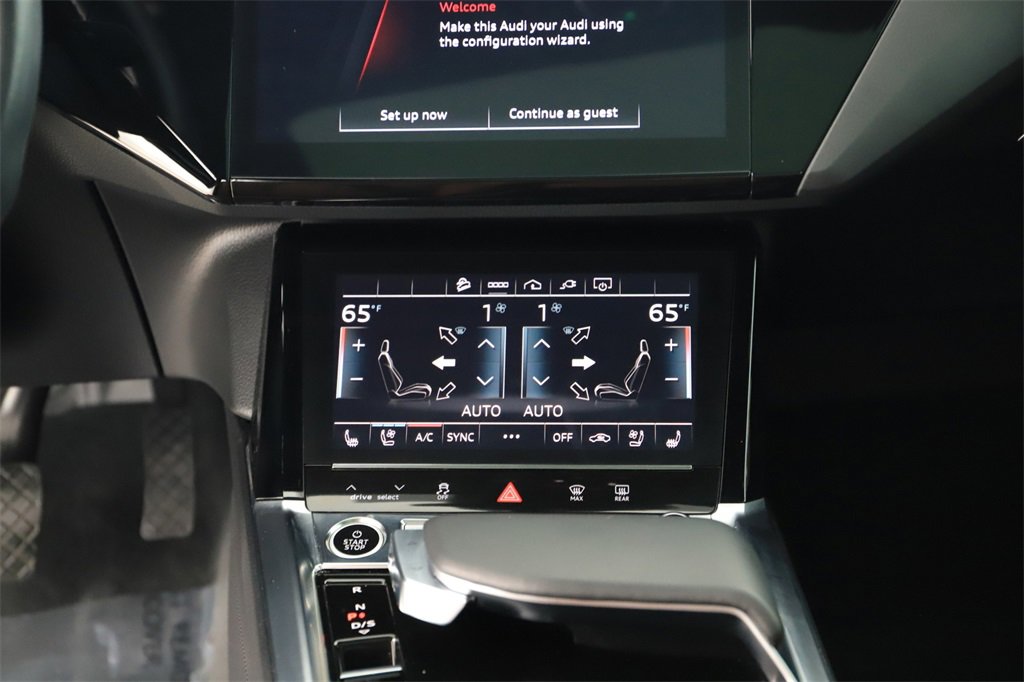 Used 2024 Audi Q8 e-tron Premium Plus w/ Premium Plus Package image 20