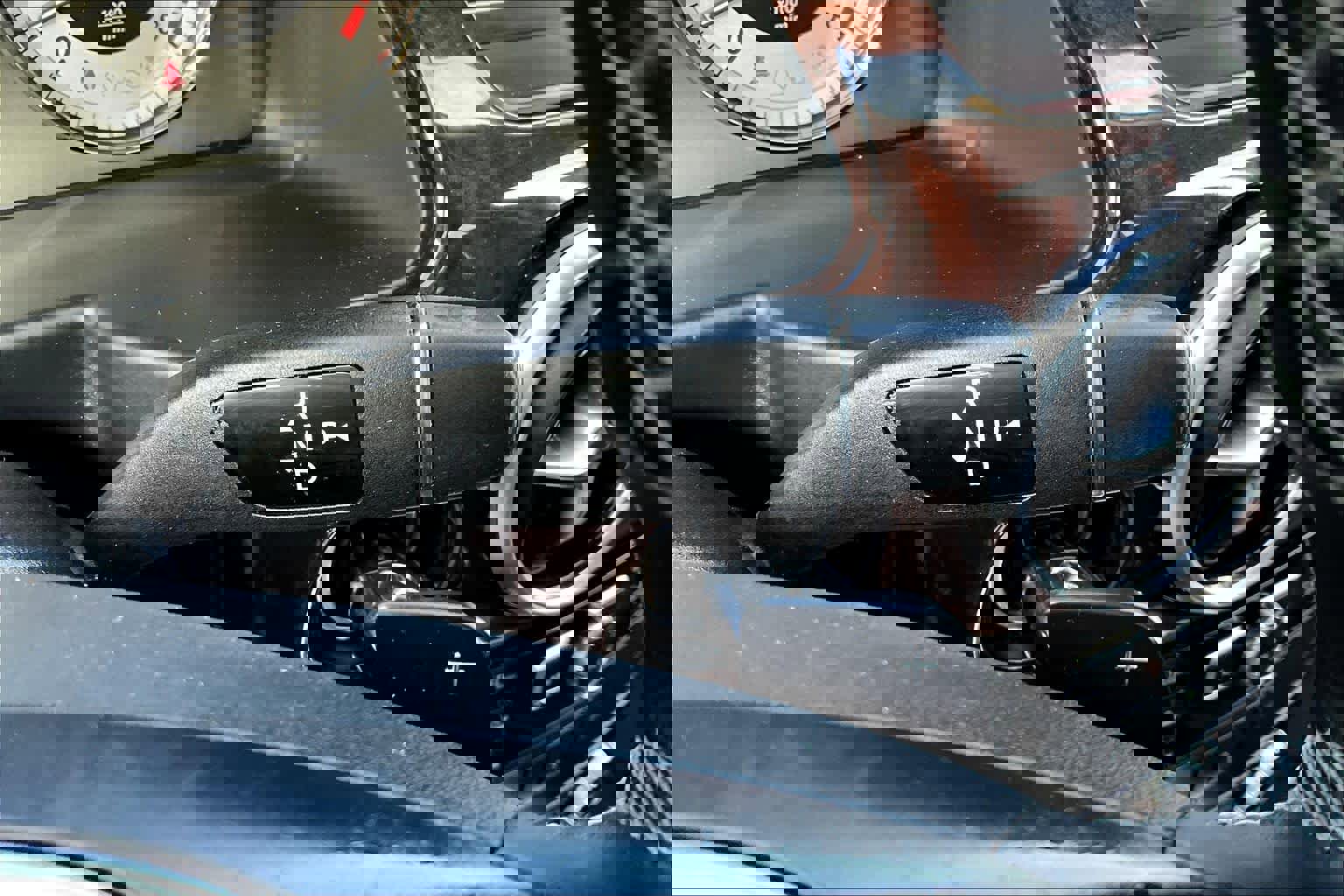 Used 2013 Mercedes-Benz GLK 350 4MATIC image 33