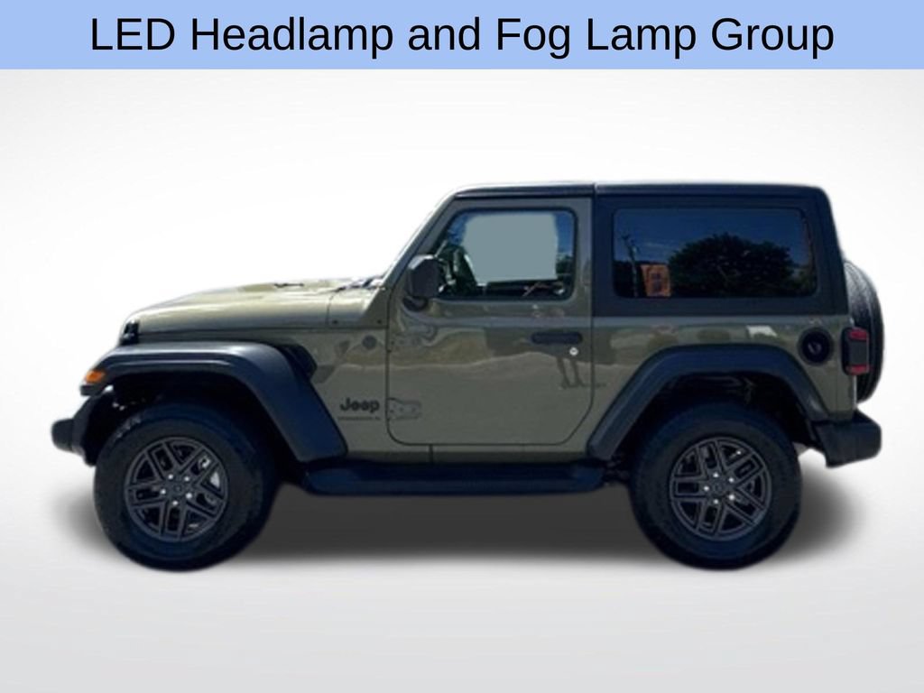Used 2026 Jeep Wrangler Sport AWD/4WD image 2