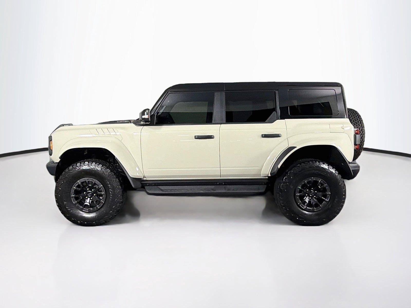 Used 2025 Ford Bronco Raptor AWD/4WD image 8