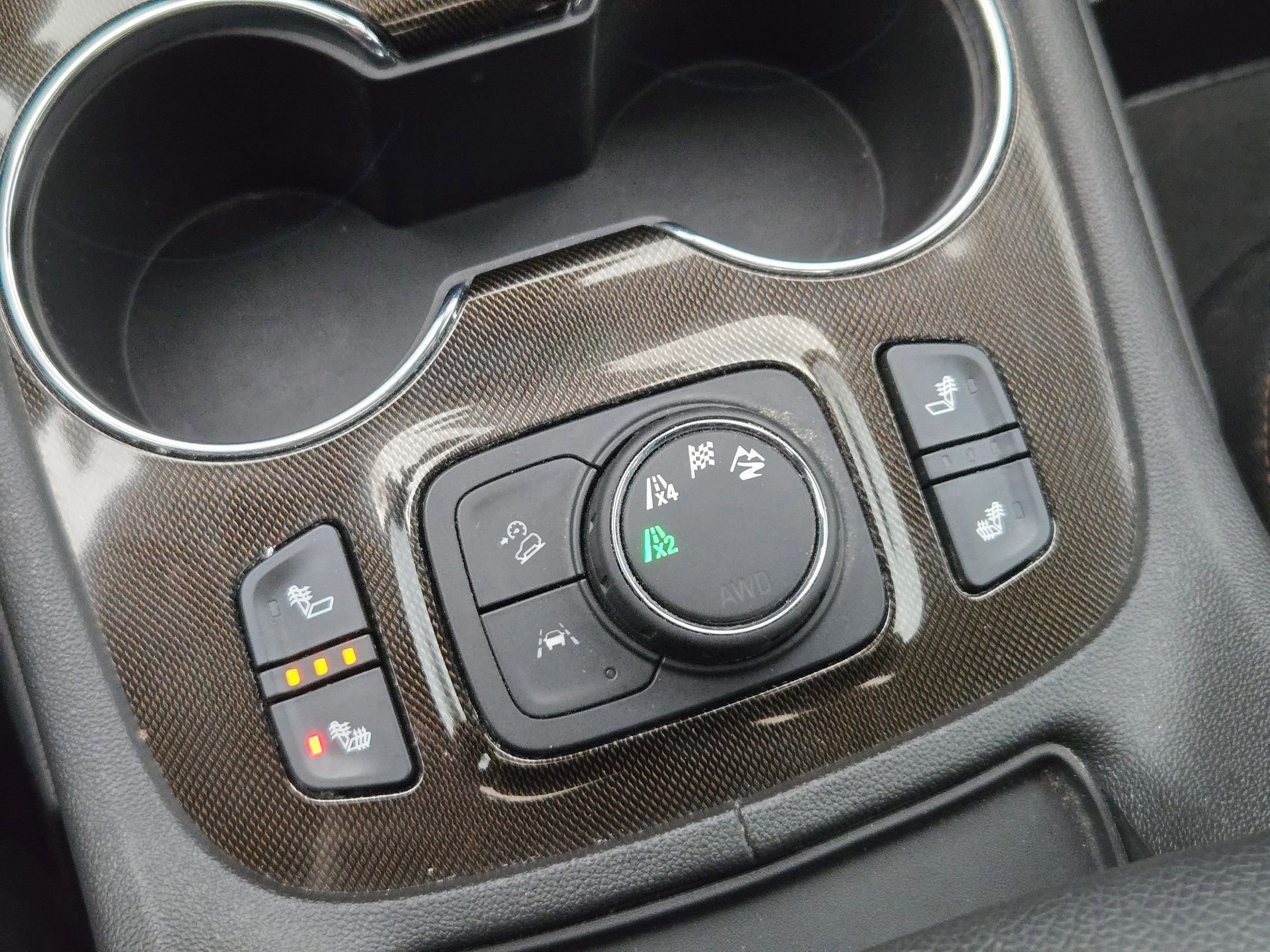 Certified 2023 GMC Acadia AT4 image 22