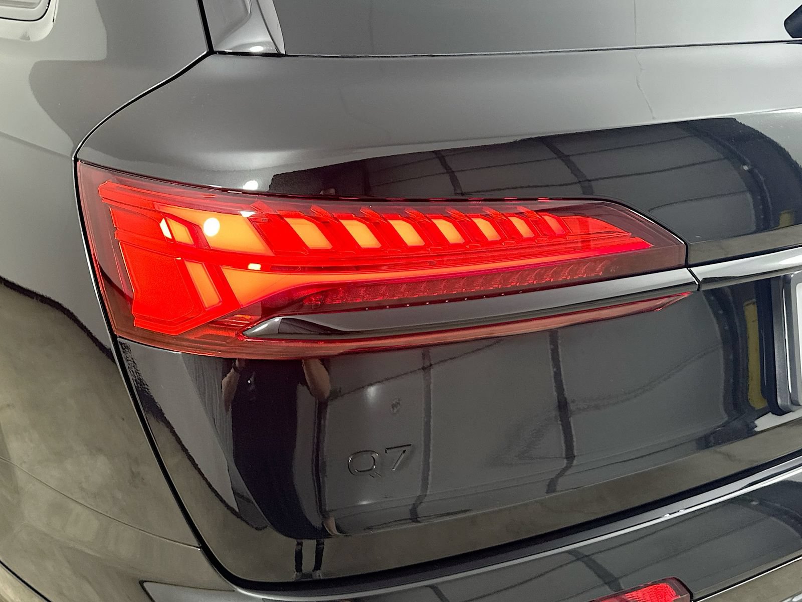New 2026 Audi Q7 2.0T Premium AWD/4WD image 12