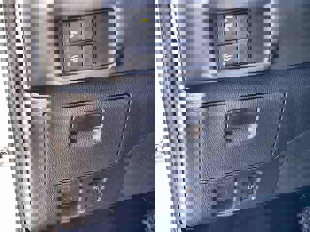 Used 2022 Toyota Highlander LE image 29