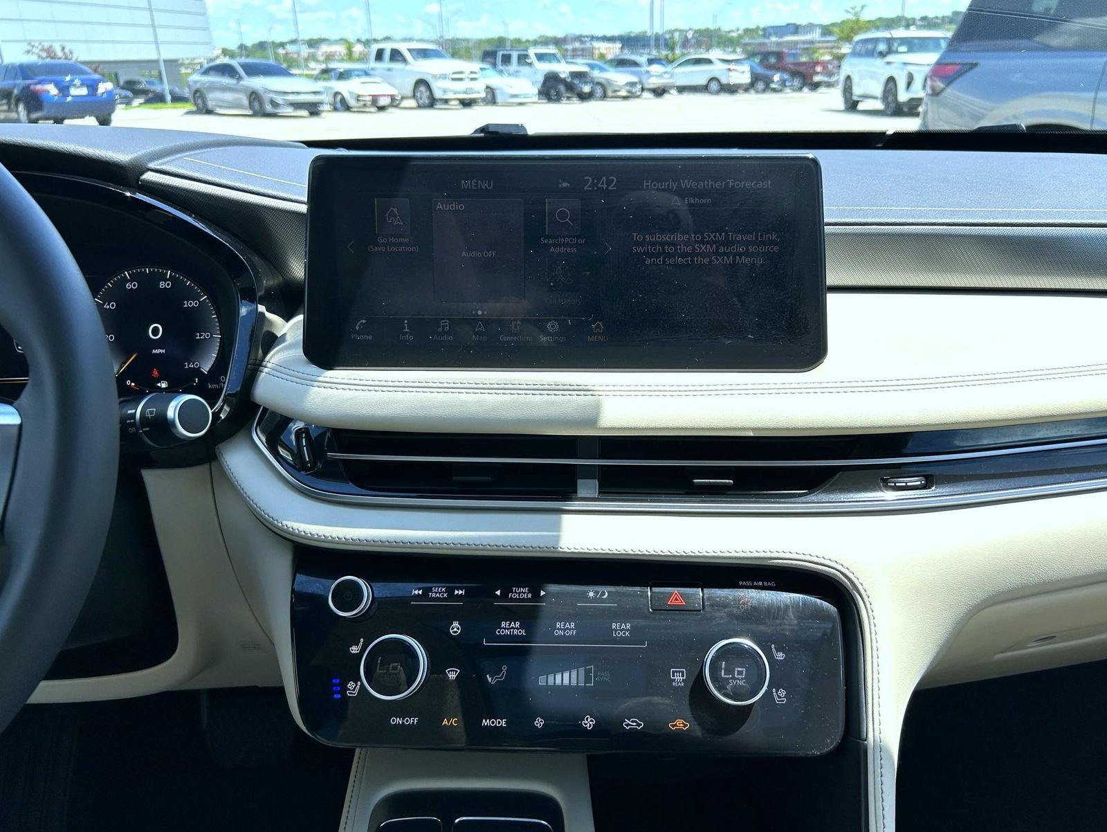 Certified 2023 INFINITI QX60 Luxe w/ Cargo Package AWD/4WD image 13