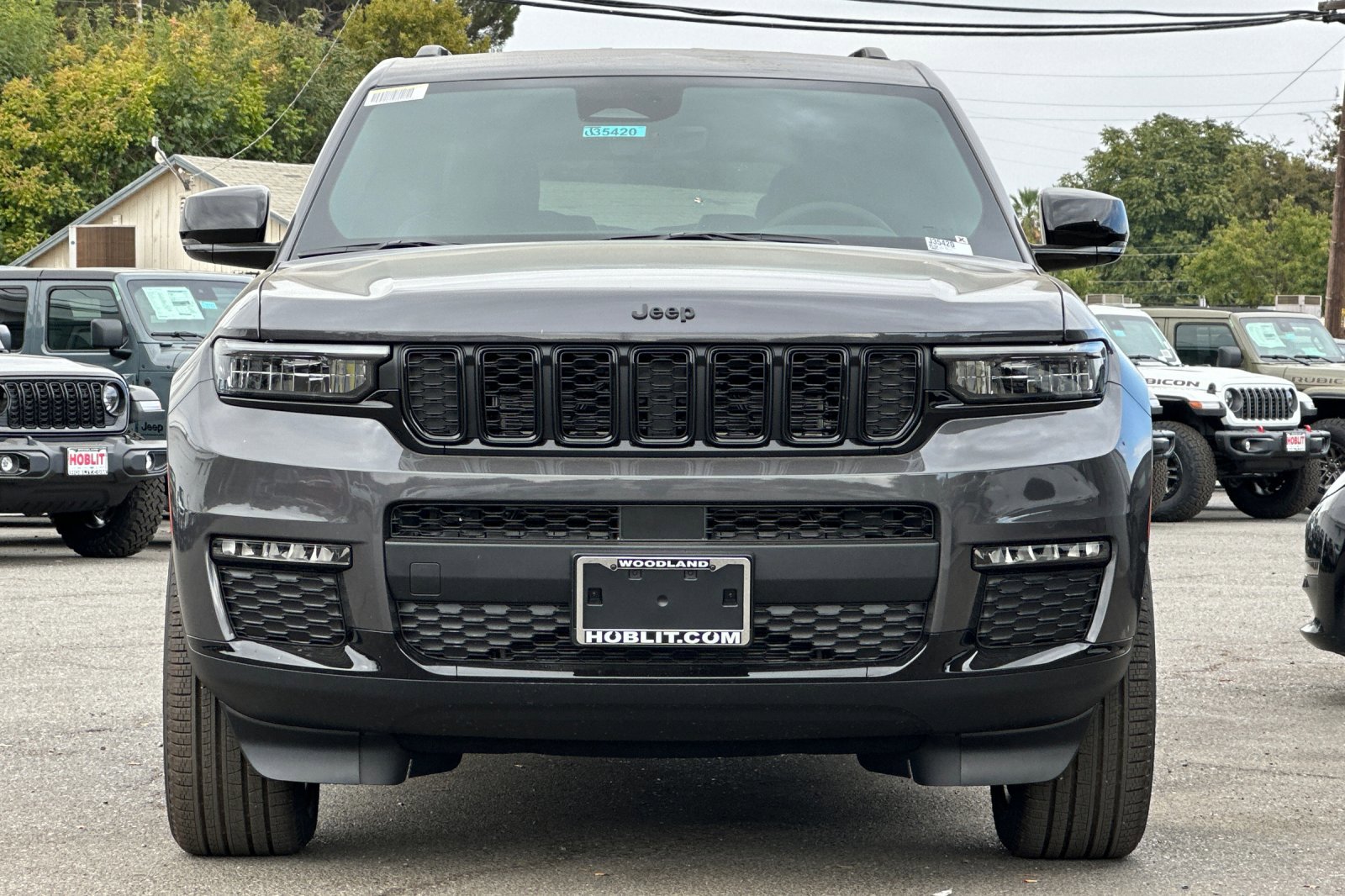 New 2025 Jeep Grand Cherokee L Limited w/ Black Appearance Package image 8