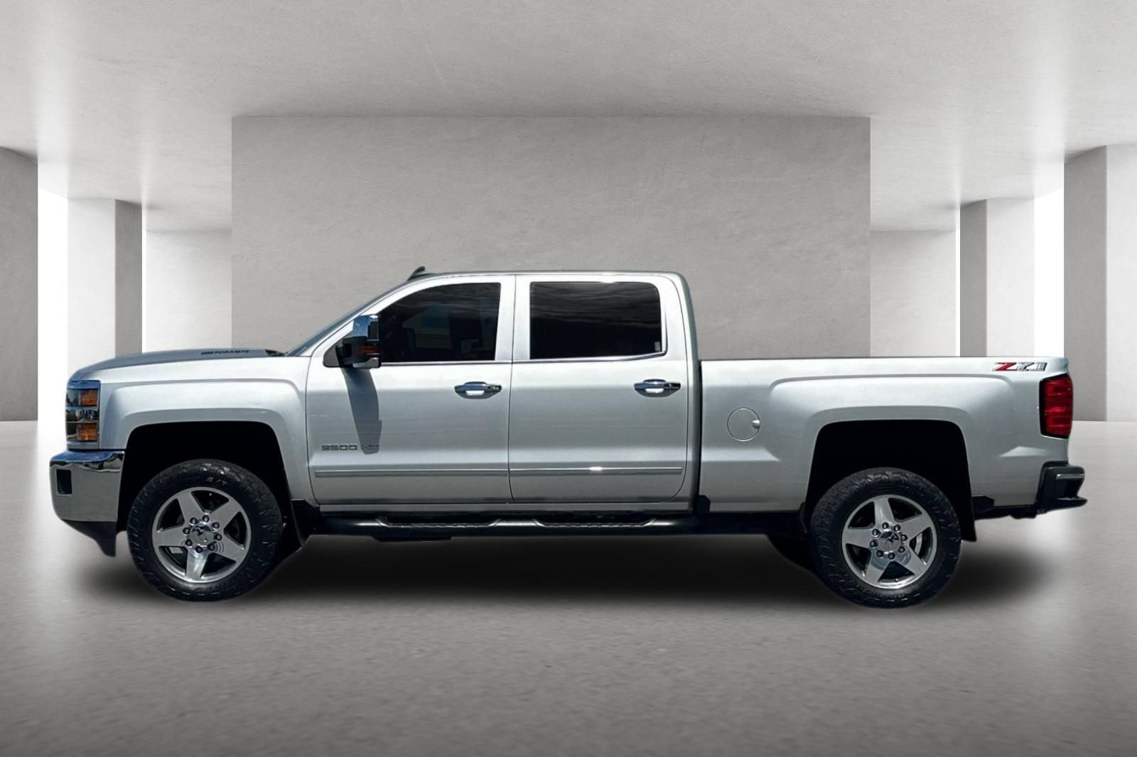 Used 2018 Chevrolet Silverado 2500 LTZ w/ Duramax Plus Package AWD/4WD image 7