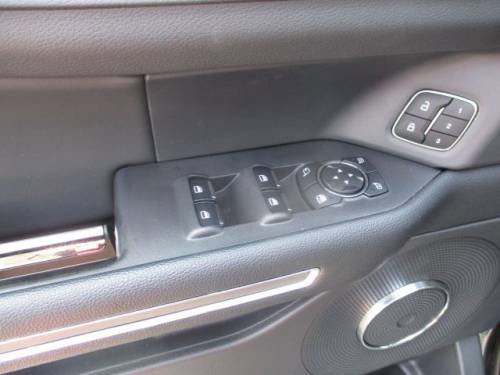 Used 2024 Ford Expedition XLT image 11