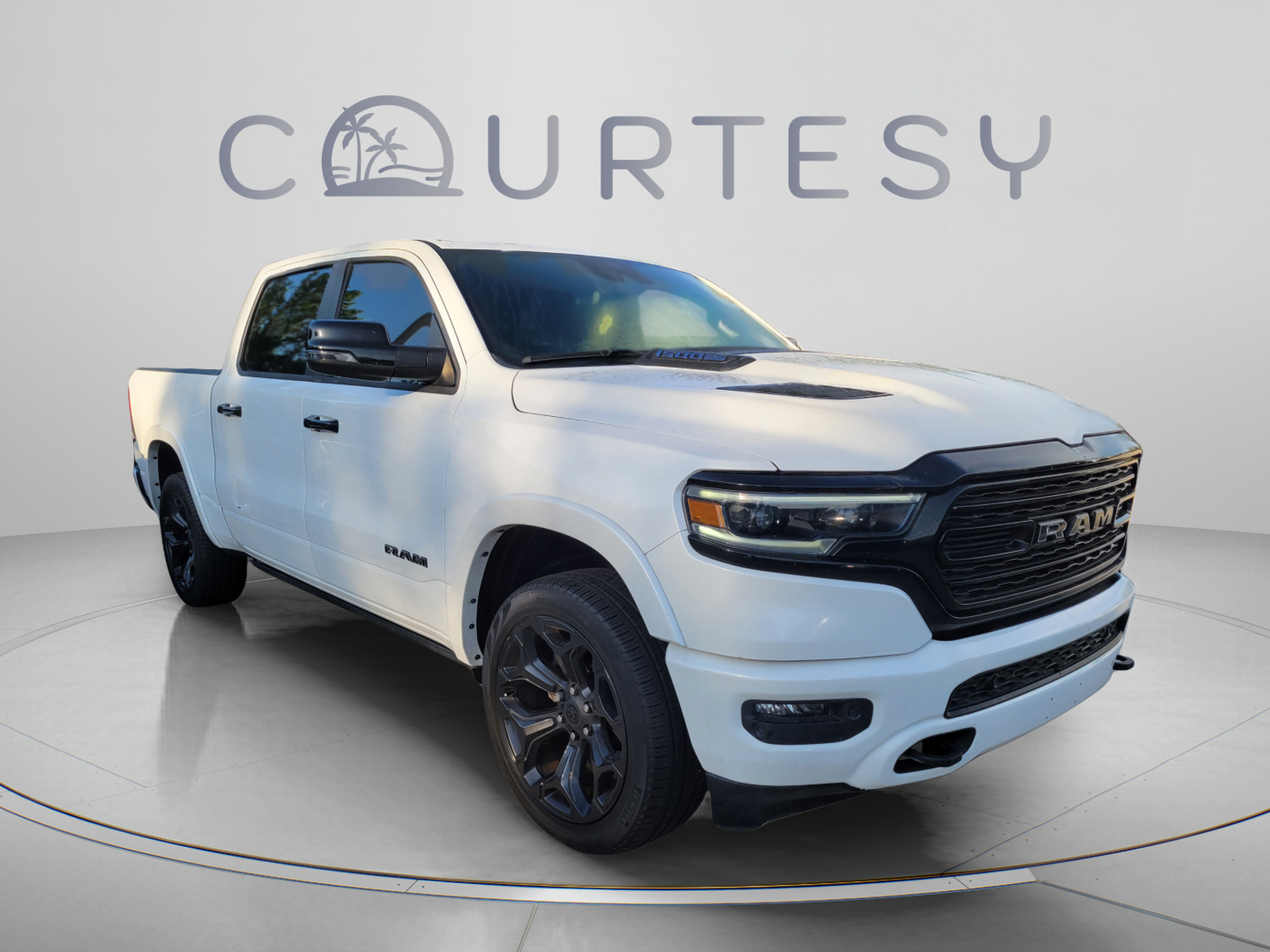 Used 2023 RAM 1500 Limited AWD/4WD image 4