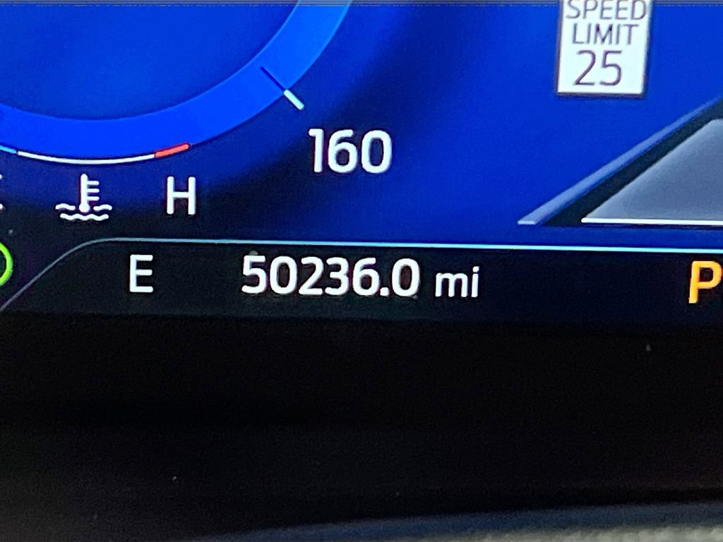 Used 2022 Ford Explorer Platinum w/ Equipment Group 601A image 12