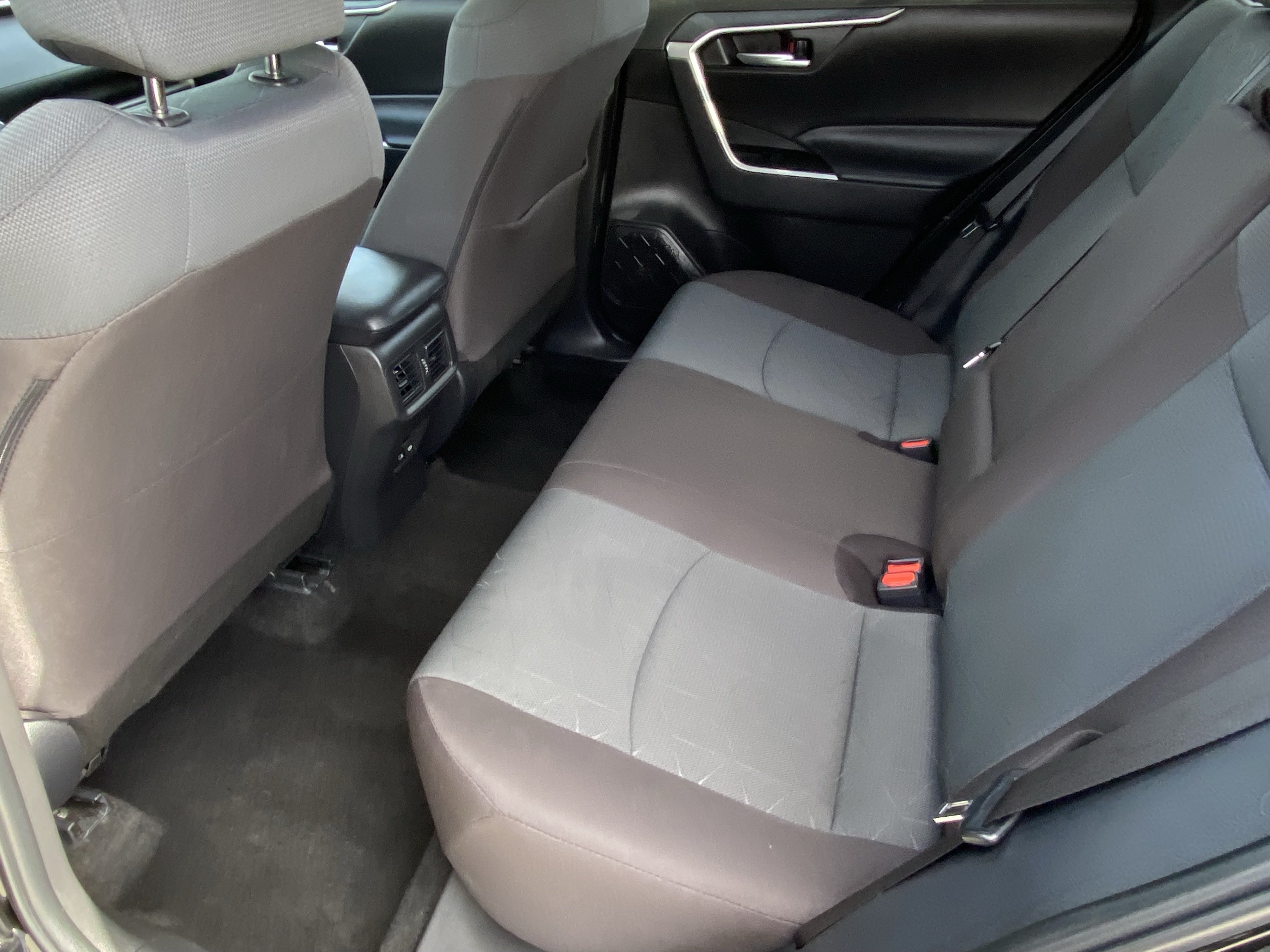 Certified 2025 Toyota RAV4 XLE FWD image 22