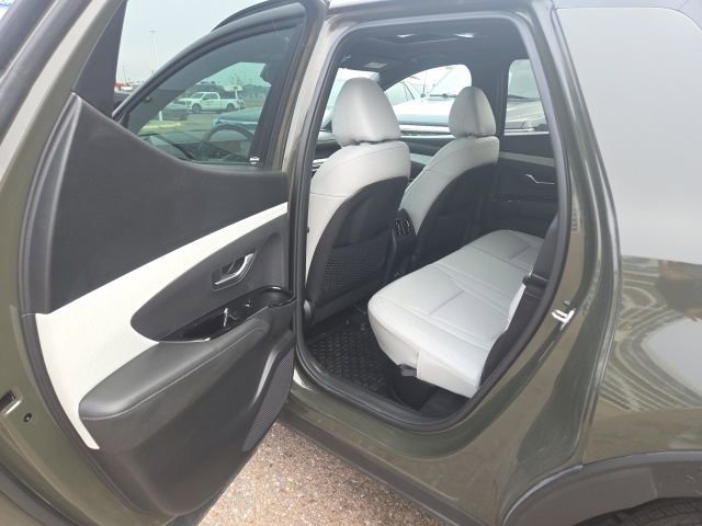 Used 2025 Hyundai Santa Cruz Limited image 38