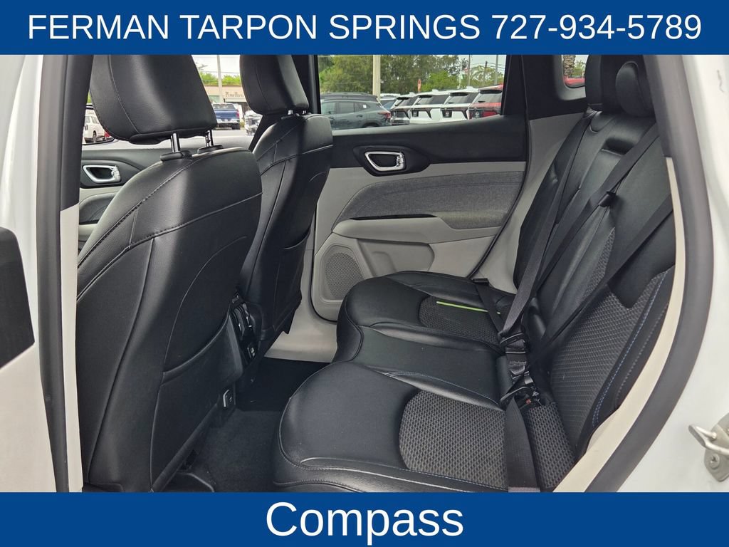 Used 2024 Jeep Compass Latitude AWD/4WD image 16