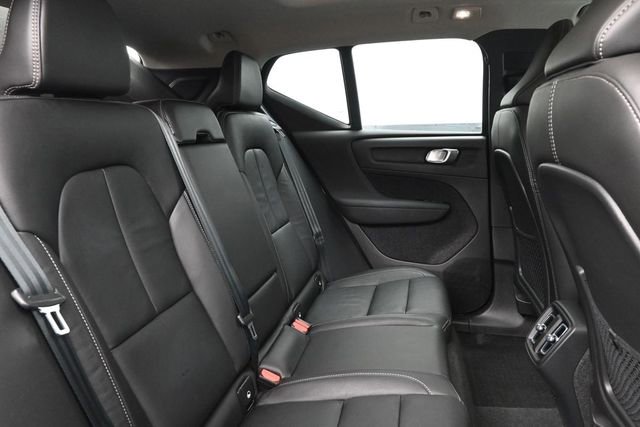 Used 2023 Volvo XC40 B5 Ultimate w/ Protection Package Premier AWD/4WD image 32