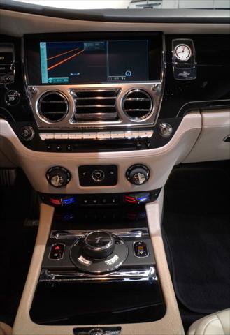 Used 2014 Rolls-Royce Wraith image 16