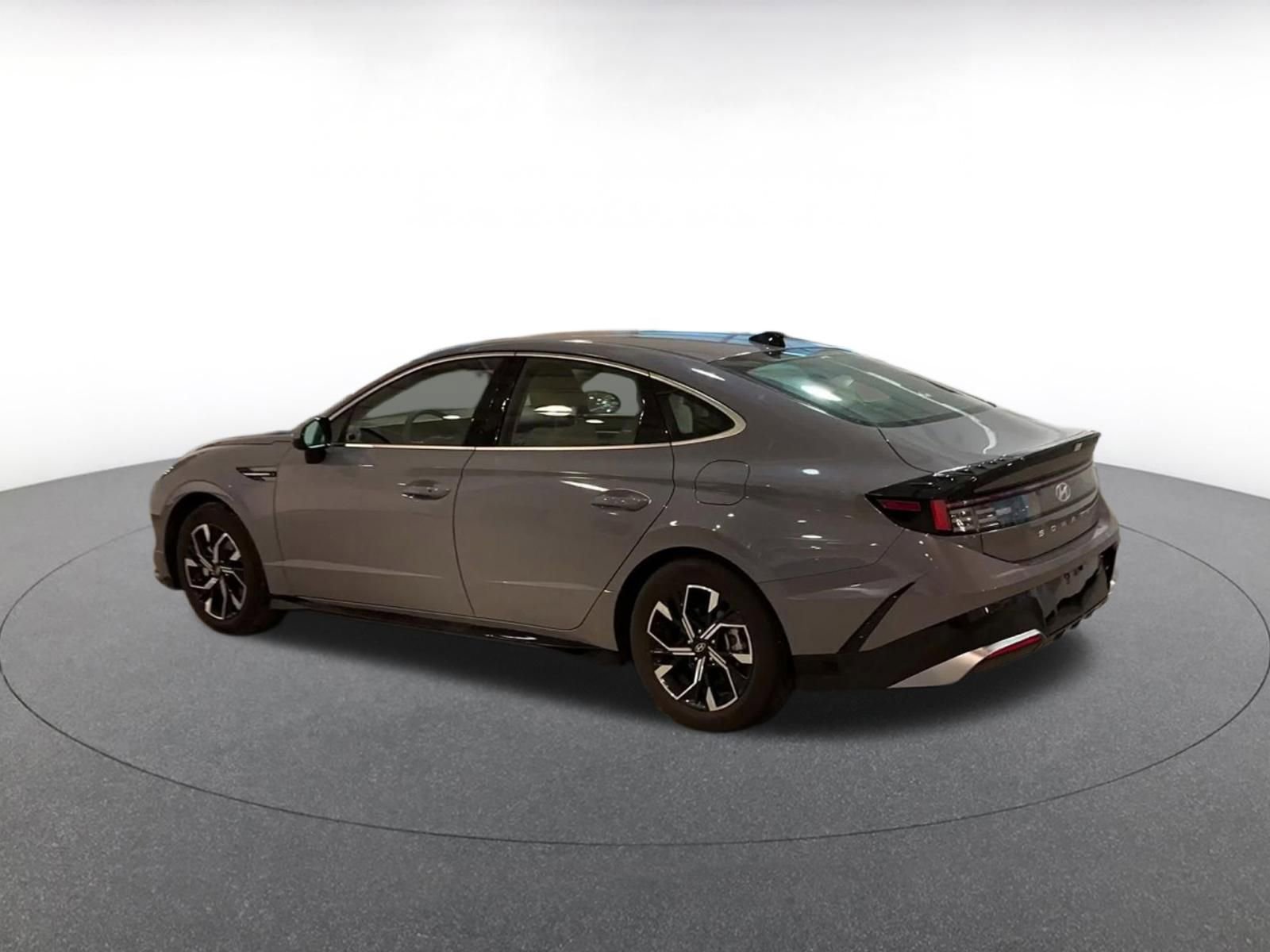 Used 2025 Hyundai Sonata SEL image 10