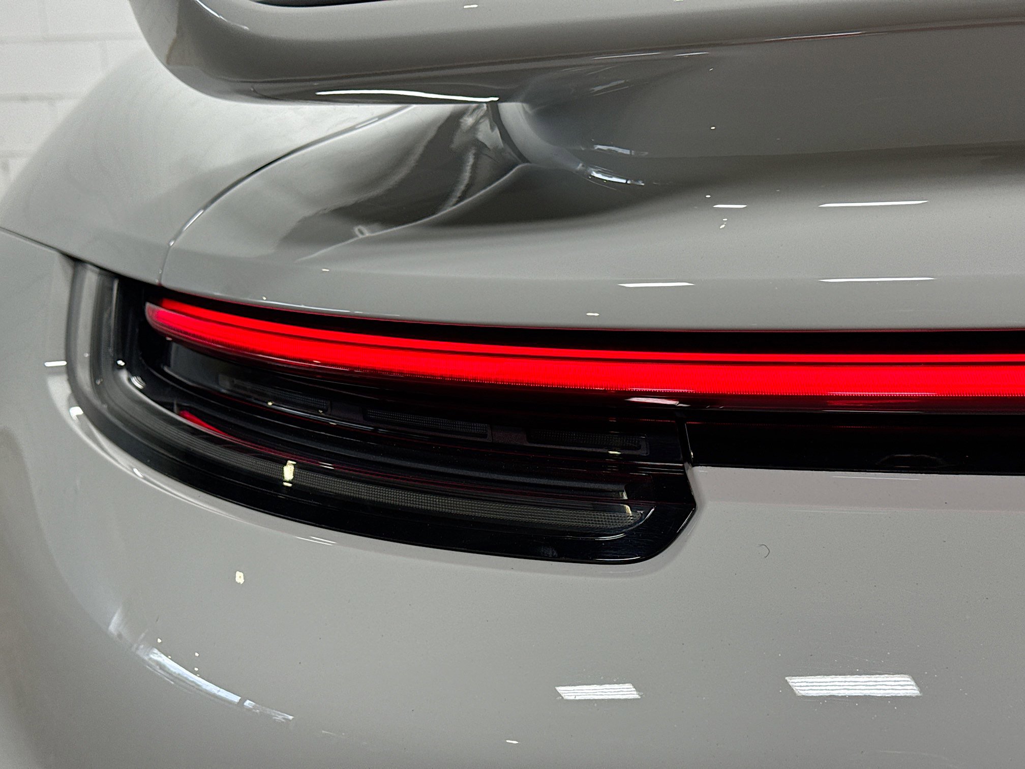 Certified 2022 Porsche 911 Turbo AWD/4WD image 11