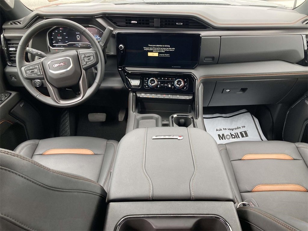 Used 2024 GMC Sierra 2500 AT4 w/ AT4 Preferred Package image 13