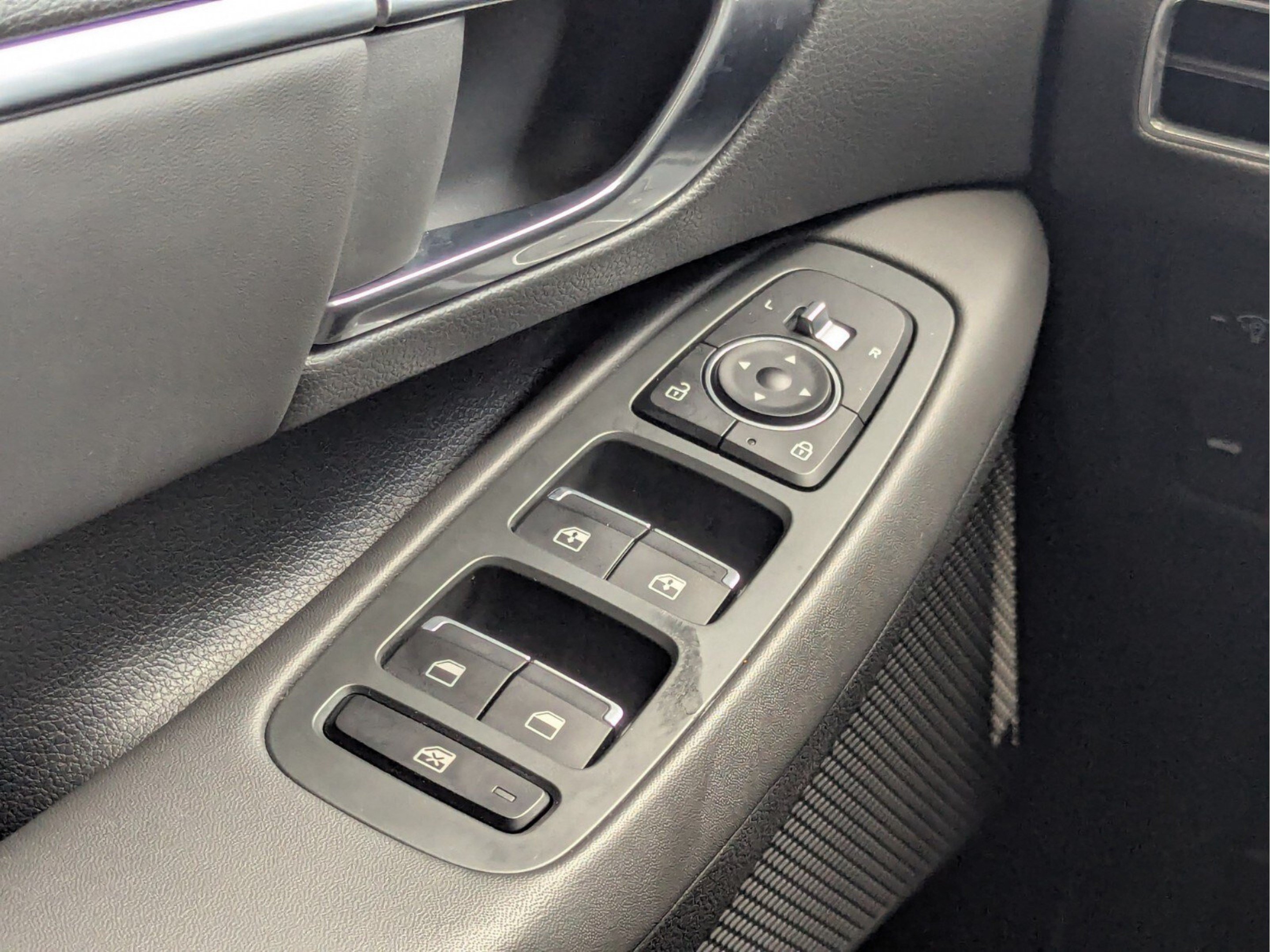 Used 2023 Hyundai Sonata SEL Plus FWD image 17