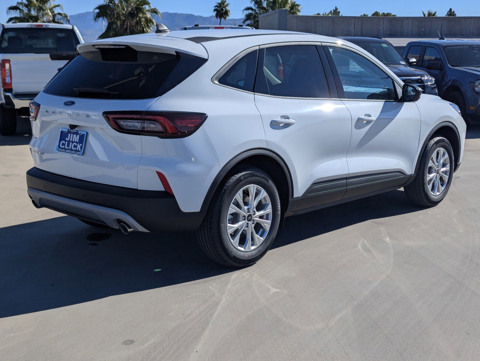 New 2026 Ford Escape Active w/ Tech Pack #1 FWD image 2