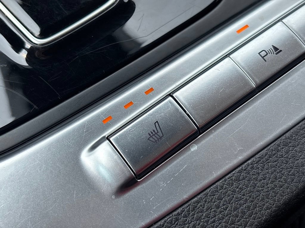Certified 2025 Kia Carnival EX FWD image 35