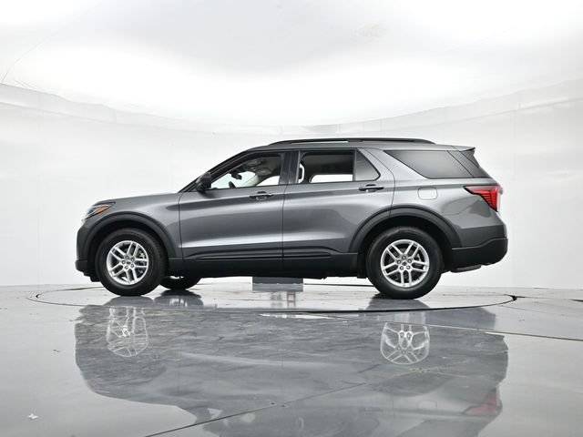 Used 2026 Ford Explorer Active RWD image 16