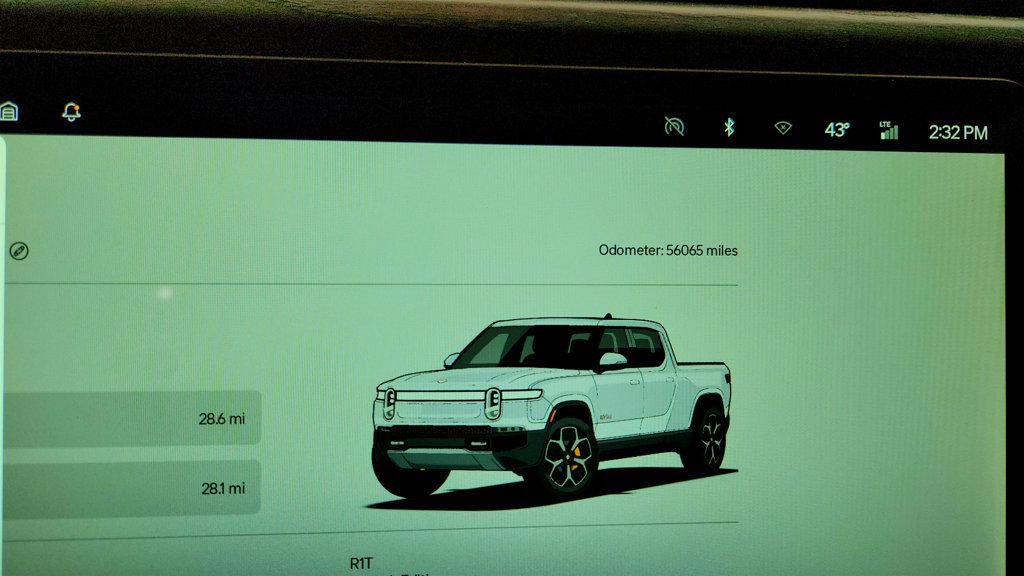 Used 2022 Rivian R1T Launch Edition image 15