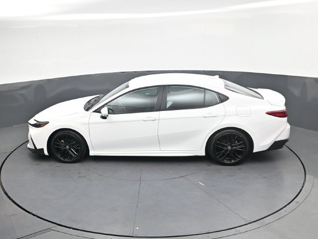 Used 2025 Toyota Camry SE FWD image 28