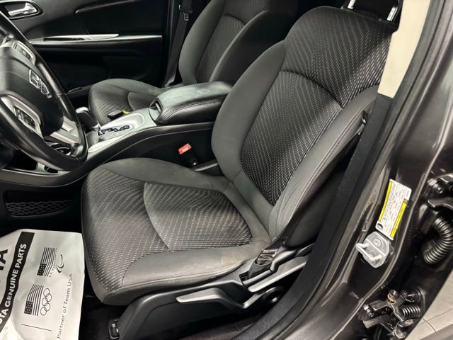 Used 2018 Dodge Journey SE w/ Connectivity Group FWD image 14