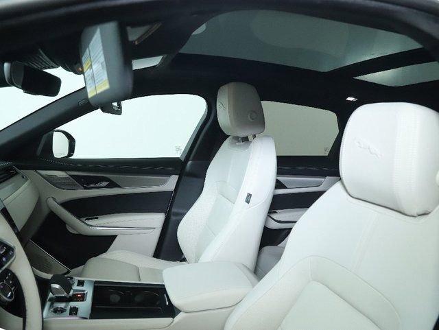 Certified 2025 Jaguar F-PACE R-Dynamic S image 18