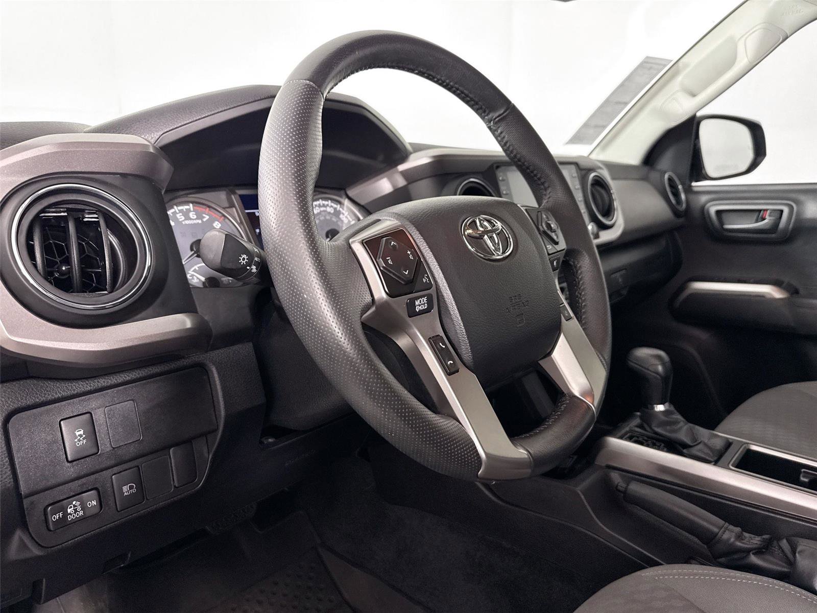 Certified 2023 Toyota Tacoma SR5 w/ Technology Package image 4