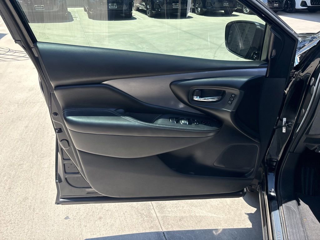 Used 2020 Nissan Murano SL w/ Cargo Package FWD image 10