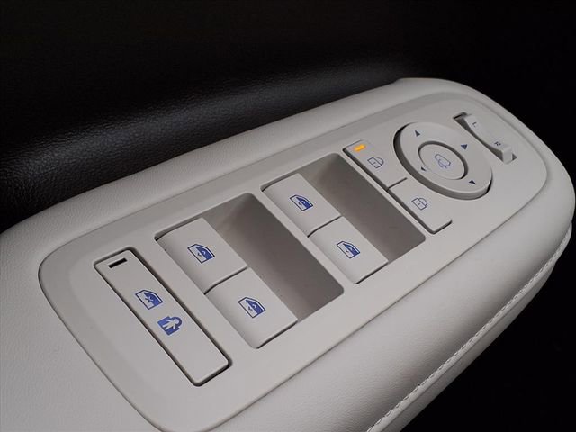 Used 2025 Hyundai Santa Fe Calligraphy image 24