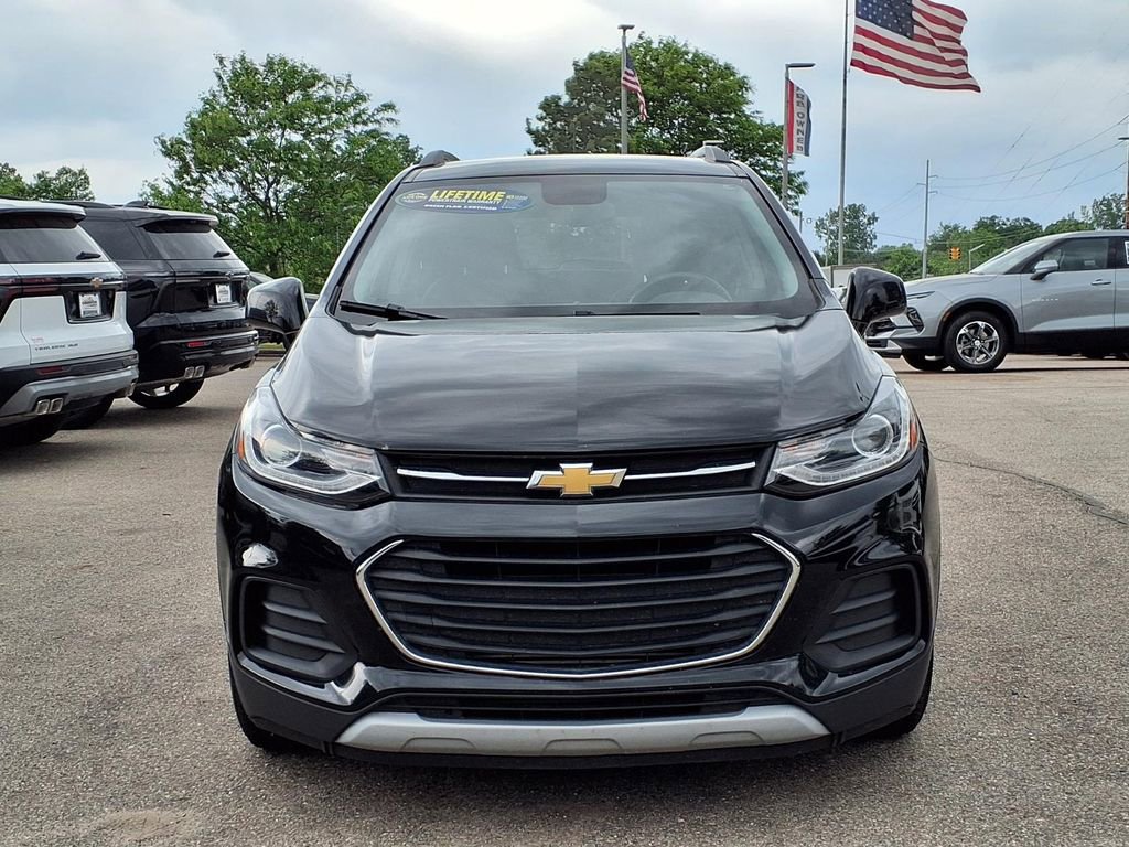 Used 2019 Chevrolet Trax LT w/ Driver Confidence Package FWD video 2