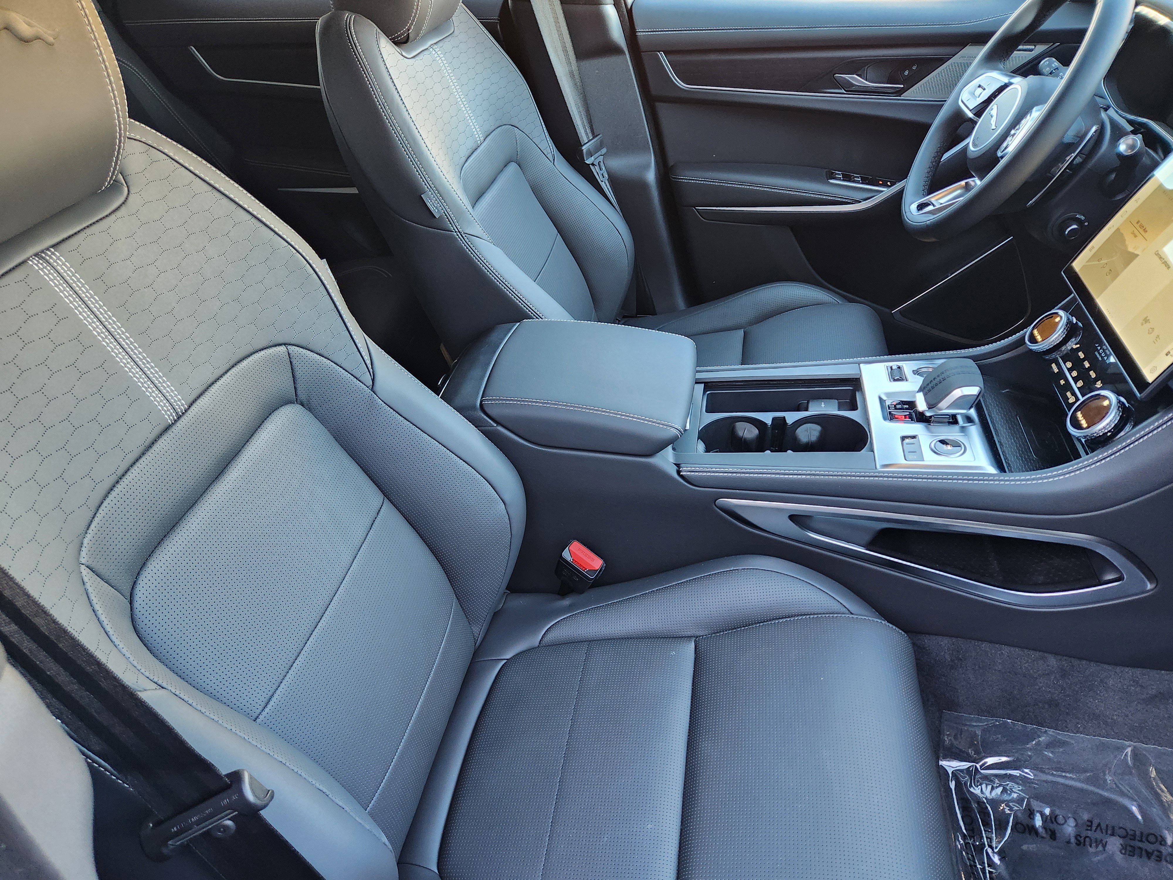 New 2026 Jaguar F-PACE R-Dynamic S AWD/4WD image 23
