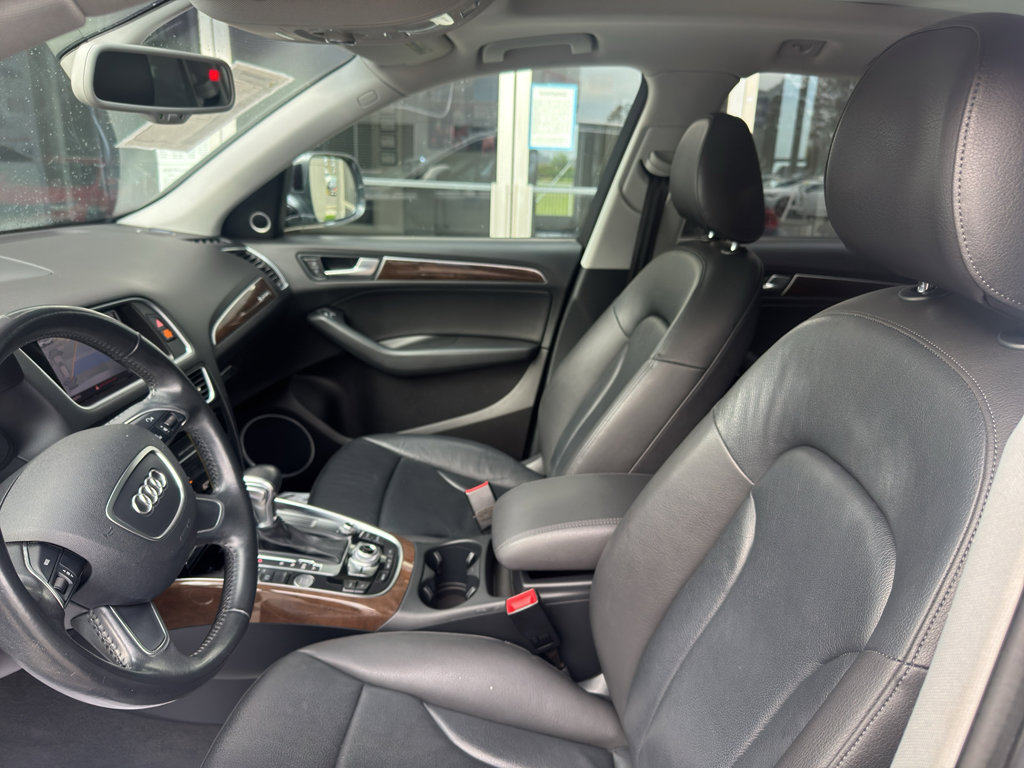 Used 2016 Audi Q5 2.0T Premium Plus w/ Technology Package image 4